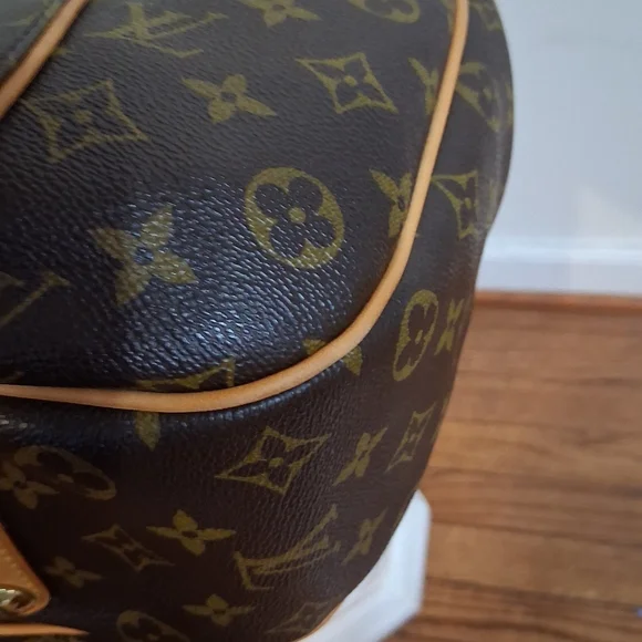 Authentic Louis Vuitton Galliera PM - Picture 7 of 16